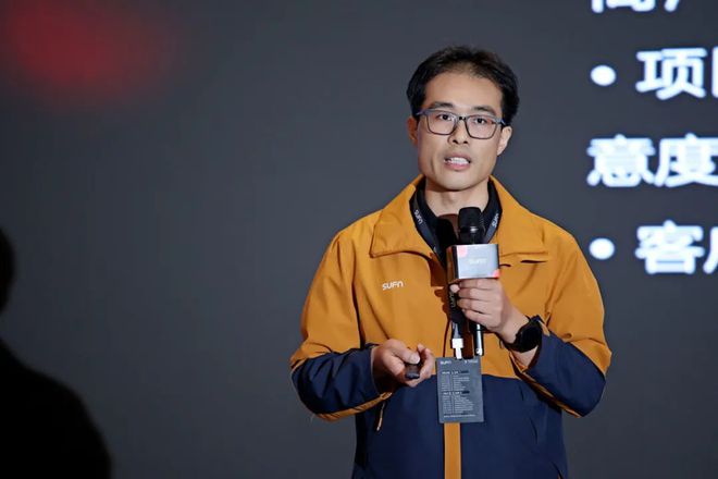 舰店曝光！创始人：坚持高投入研发！九游会j9ag三峰照明1300㎡旗(图7)
