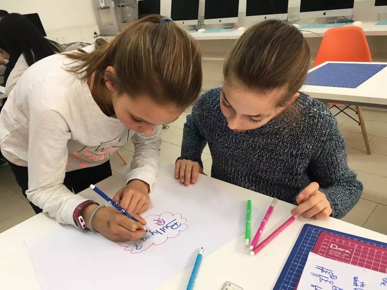 T都倡导的孩子思维训练第一条是同理心九游会j9入口登录新版斯坦福和MI(图3)